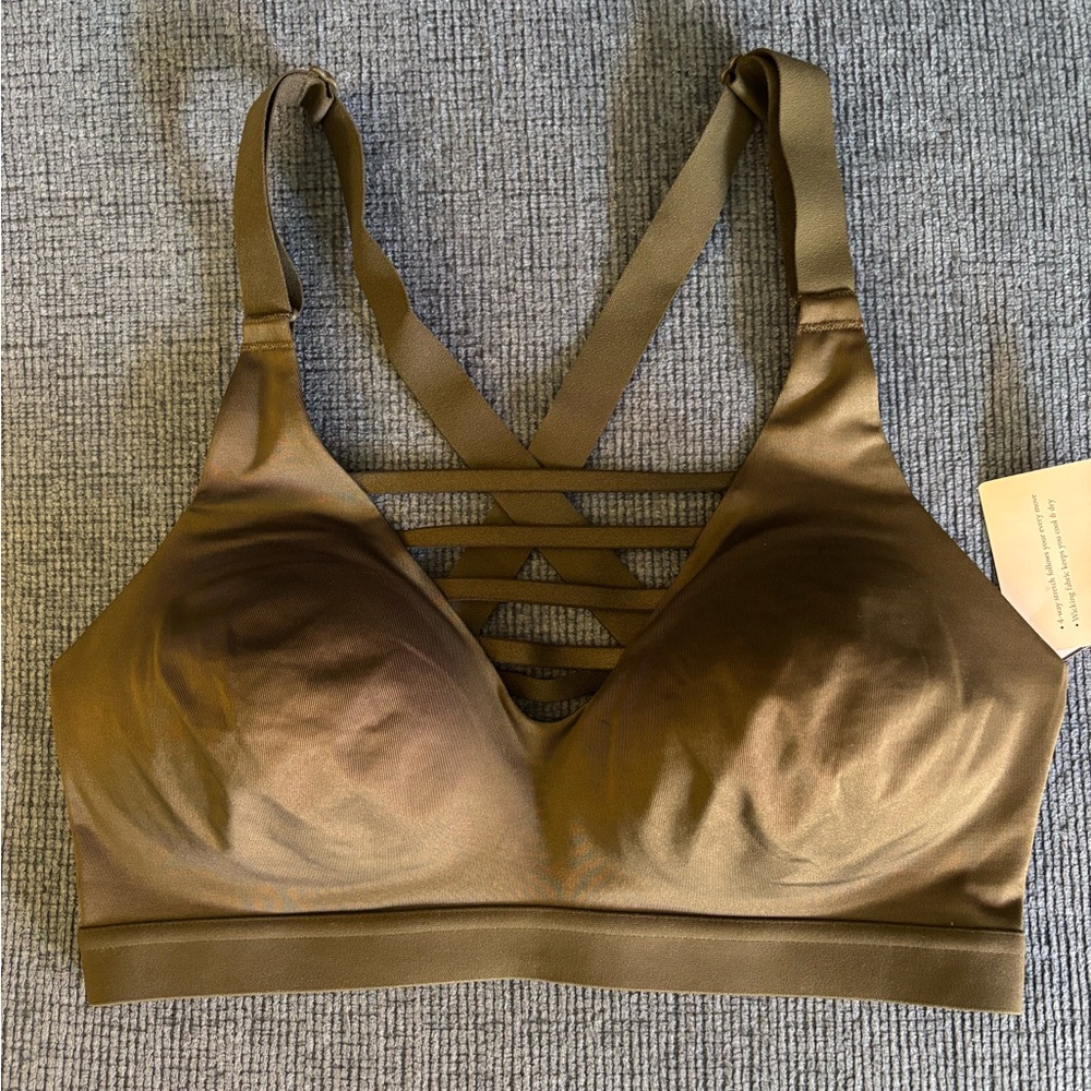 Victoria's Secret Olive Green Sports Bra - Picture 3 of 6